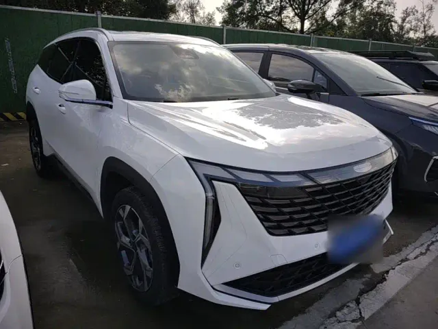 Geely Boyue L — Фото автомобиля 3