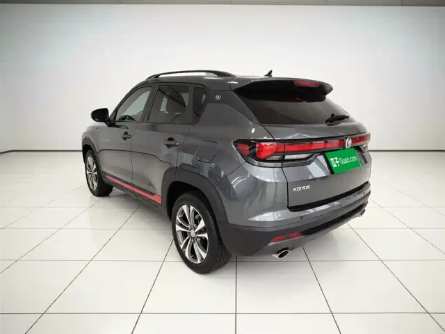 Changan CS35 Plus — Фото автомобиля 4