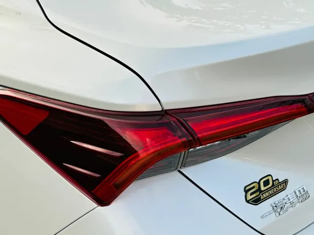 Toyota Avalon — Фото автомобиля 10