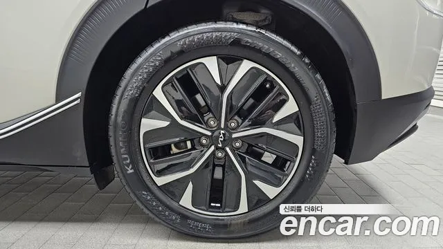 Kia EV6 — Фото автомобиля 18