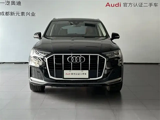 Audi Q7 — Фото автомобиля 2