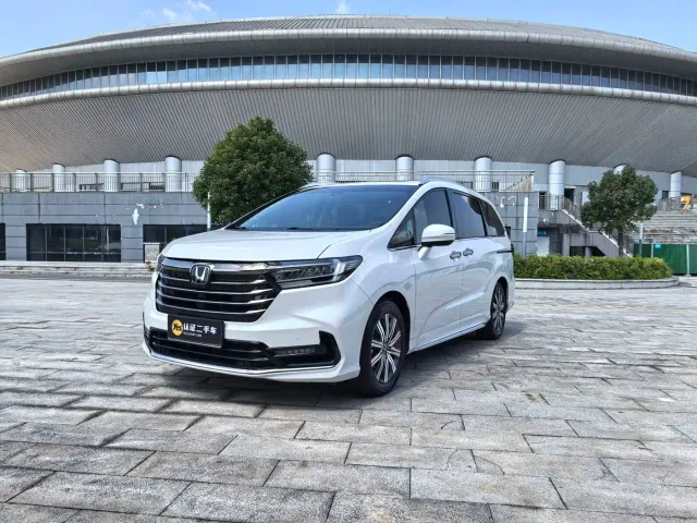 Фотография автомобиля — Honda Odyssey