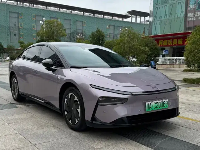 Xpeng P7+ — Фото автомобиля 2