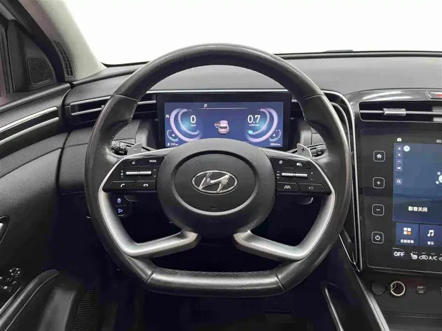 Hyundai Tucson — Фото автомобиля 8