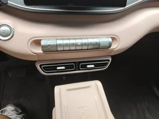 BYD Seagull — Фото автомобиля 13