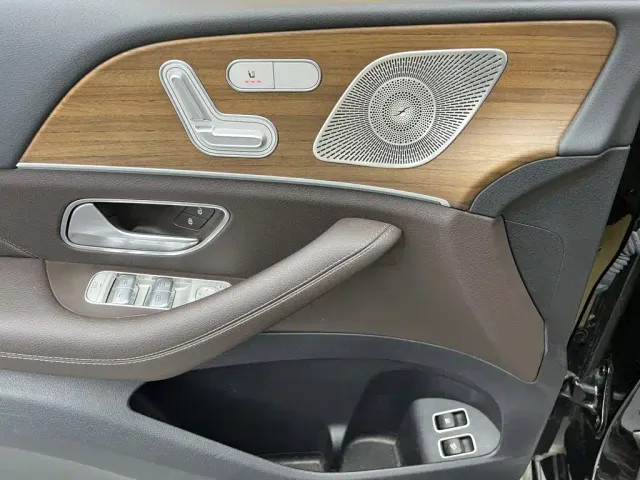 Mercedes-Benz GLE-Class — Фото автомобиля 18