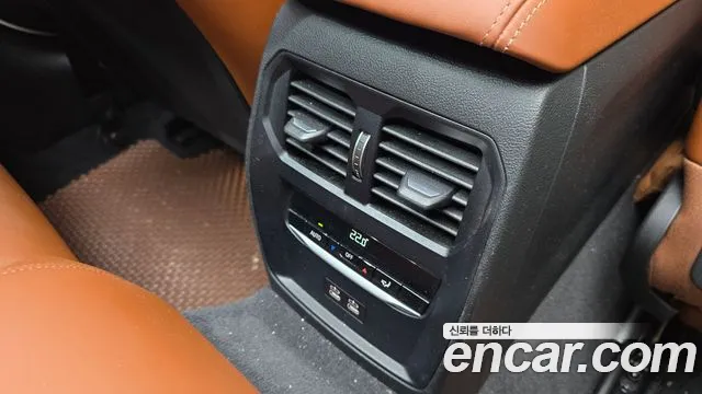 BMW 4 Series G22 — Фото автомобиля 24