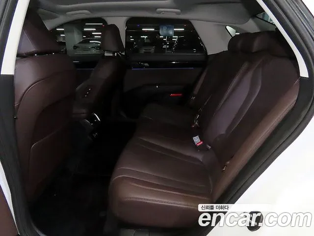 Hyundai Grandeur GN7 — Фото автомобиля 7