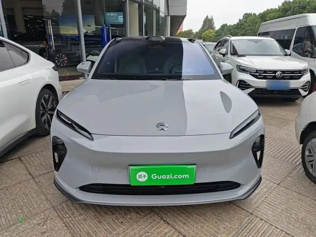 Nio ET5 Touring — Фото автомобиля 2