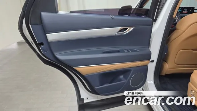 Genesis GV80 2.5T Бензин AWD — Фото автомобиля 24