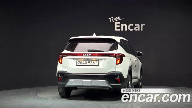 Kia Seltos Бензин 1.6 турбо 2WD — Фото автомобиля 4