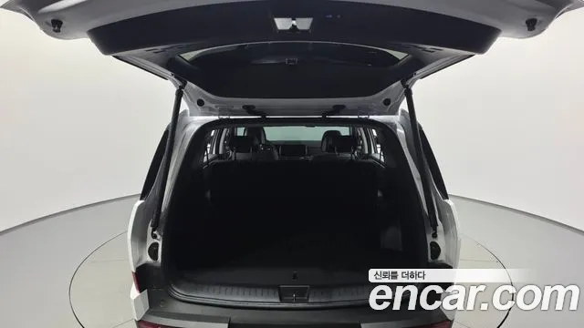 Hyundai Santafe Santa Fe (MX5) Бензин 2.5T 2WD — Фото автомобиля 21