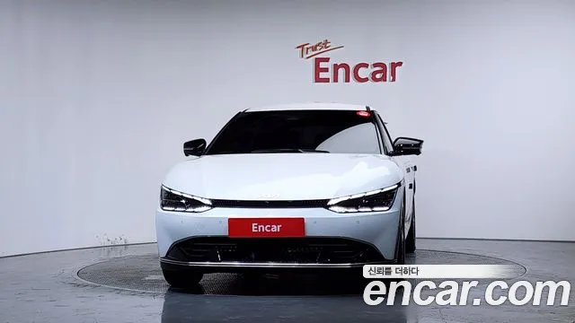 Kia EV6 — Фото автомобиля 3