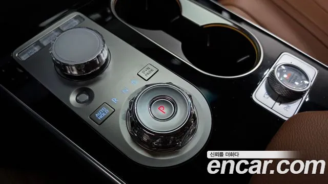 Genesis GV80 — Фото автомобиля 9