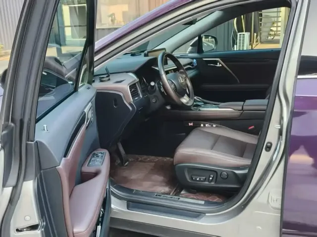 Lexus RX — Фото автомобиля 4