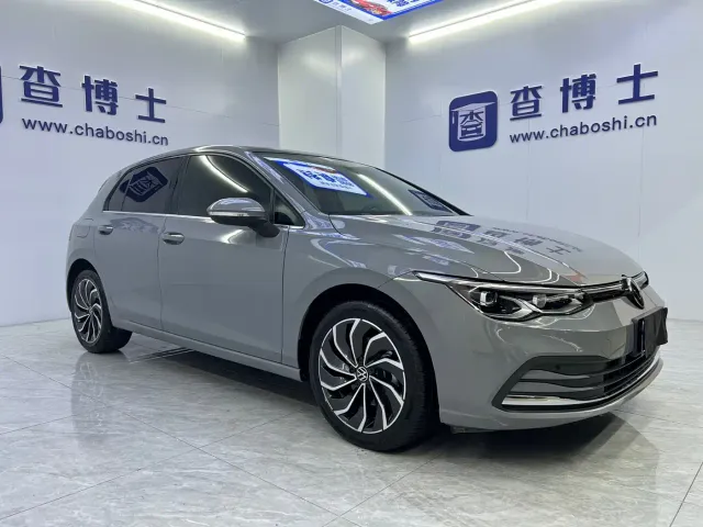 Volkswagen Golf — Фото автомобиля 3
