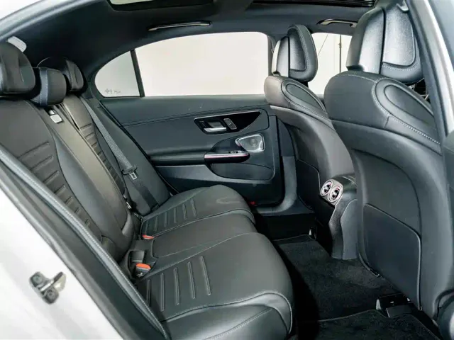 Mercedes-Benz C-Class — Фото автомобиля 18