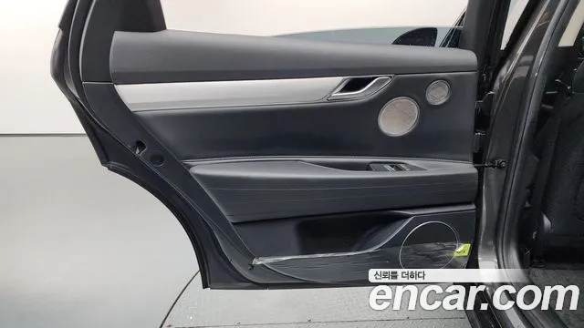 Genesis G80 Electrified G80 (RG3) — Фото автомобиля 22