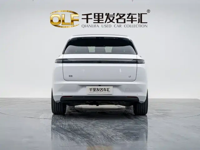 Li Auto L7 — Фото автомобиля 2