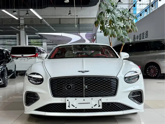 Фотография автомобиля — Bentley Continental Plug-in Hybrid
