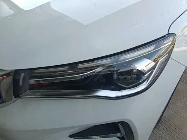 Geely Emgrand — Фото автомобиля 23