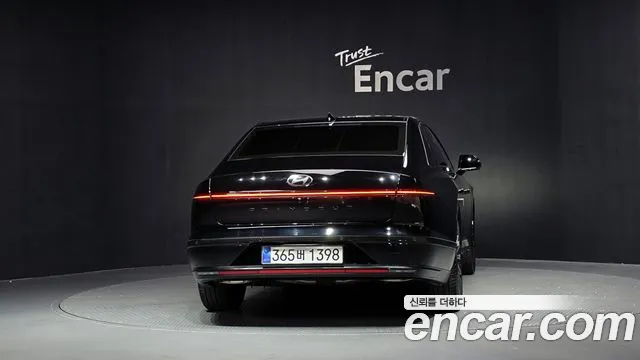 Hyundai Grandeur GN7 — Фото автомобиля 4