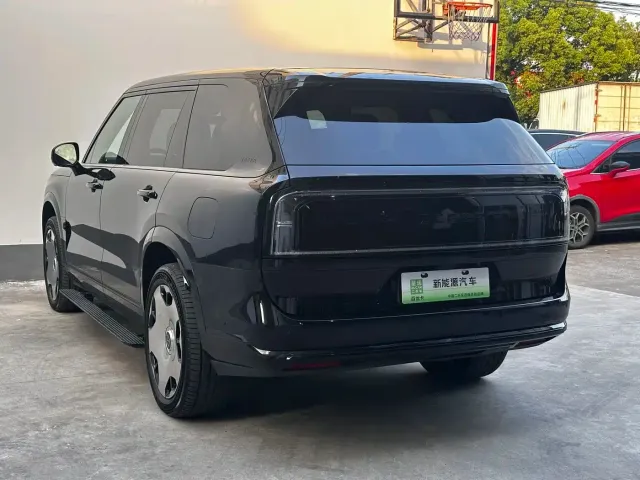 ZEEKR Zeekr 9X 2025 model Ultra Edition 70kWh — Фото автомобиля 14