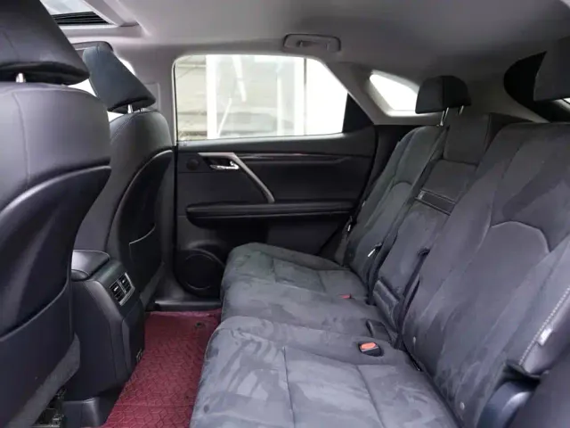 Lexus RX — Фото автомобиля 9