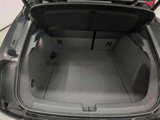 Audi E5 Sportback — Фото автомобиля 8