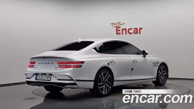 Genesis G80 RG3 — Фото автомобиля 2