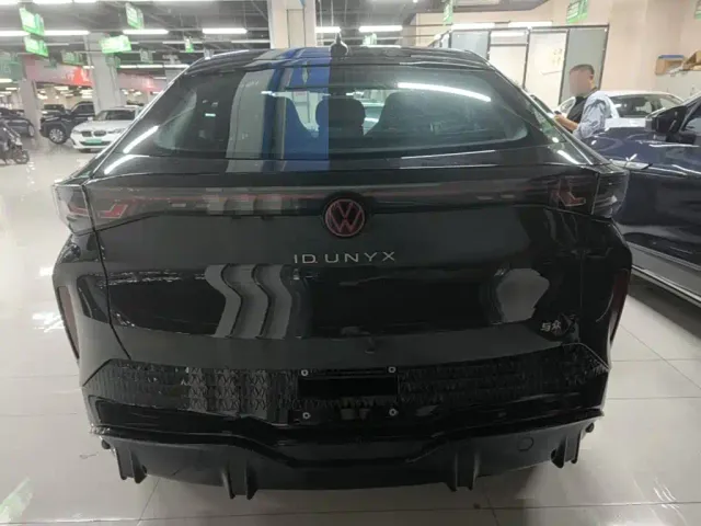 Volkswagen ID. Unyx 06 — Фото автомобиля 5