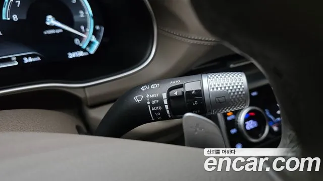 Genesis GV80 — Фото автомобиля 27