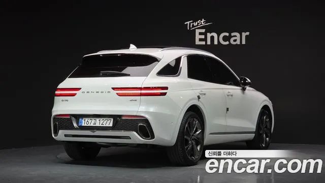 Genesis GV70 — Фото автомобиля 2
