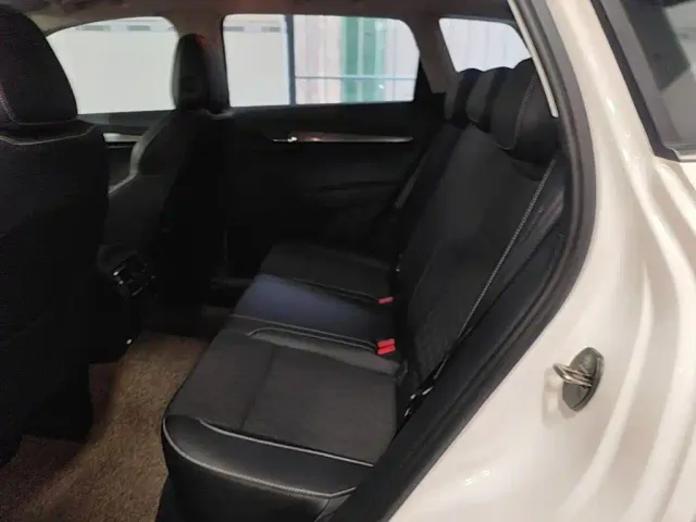 Skoda Karoq — Фото автомобиля 16