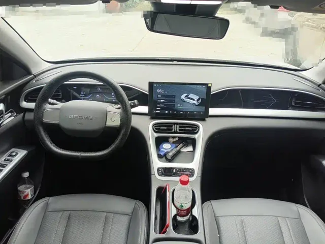 Geely Galaxy Starry Wish 2026 Edition 310km Youth Version — Фото автомобиля 12