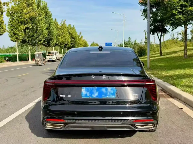 Hongqi H5 — Фото автомобиля 8