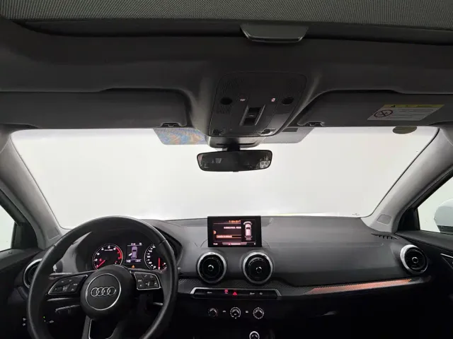 Audi Q2L — Фото автомобиля 12