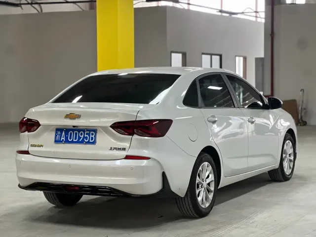 Chevrolet Monza — Фото автомобиля 13