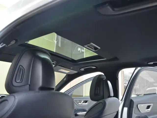 Mercedes-Benz C-Class — Фото автомобиля 13