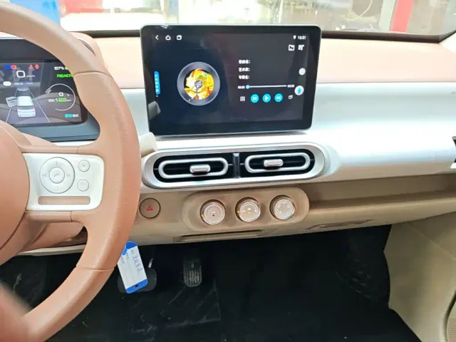 Wuling Hongguang Mini EV — Фото автомобиля 8