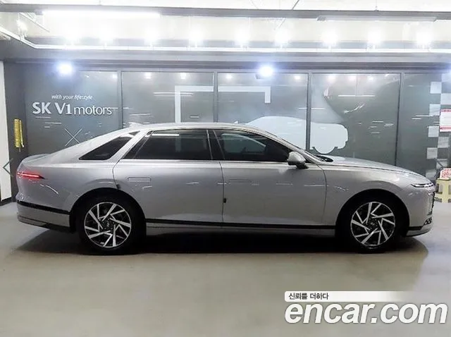 Hyundai Grandeur GN7 — Фото автомобиля 3