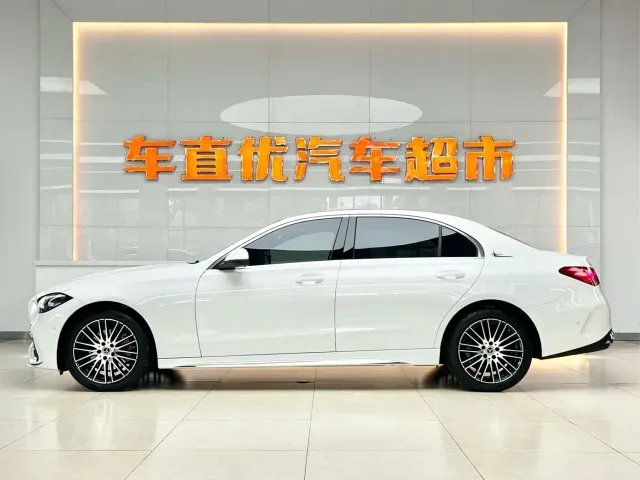 Mercedes-Benz C-Class — Фото автомобиля 4