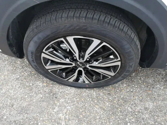 Kia KX1 — Фото автомобиля 22