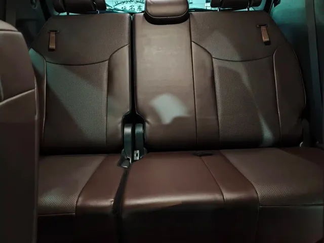 Toyota Granvia — Фото автомобиля 18