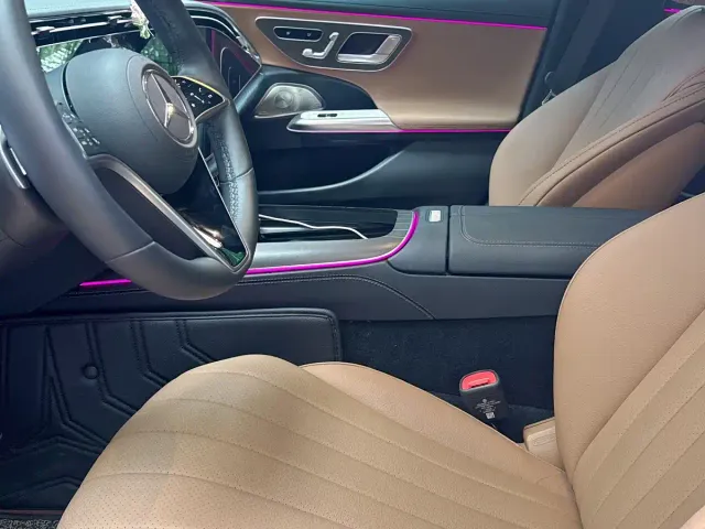 Mercedes-Benz E-Class — Фото автомобиля 4
