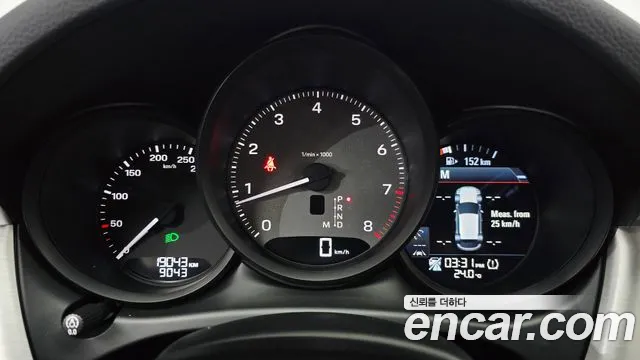 Porsche Macan — Фото автомобиля 6