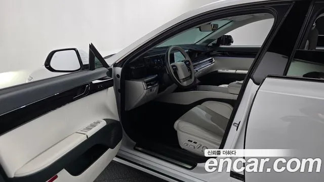 Hyundai Grandeur Grandeur (GN7) 2.5 Бензин 2WD — Фото автомобиля 9
