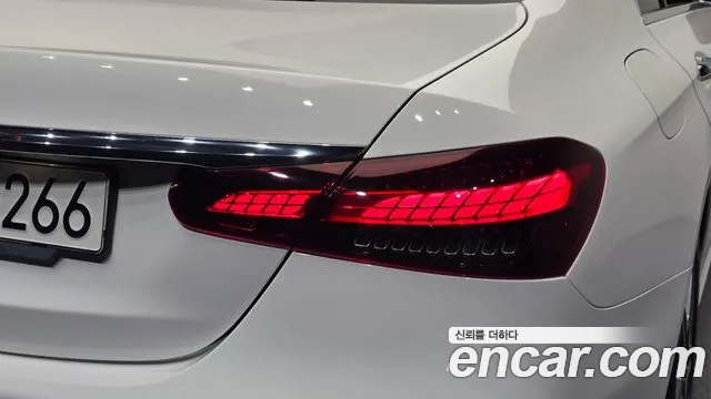Mercedes-Benz E-Class W213 — Фото автомобиля 8