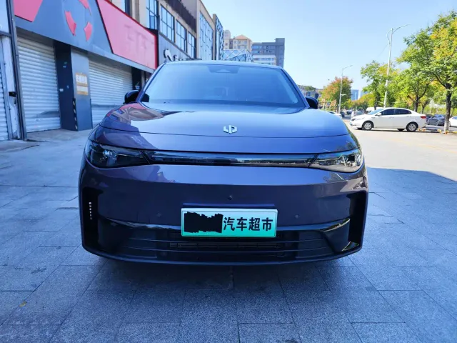 Leapmotor C10 — Фото автомобиля 3