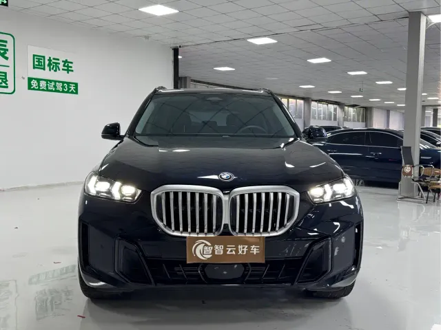 BMW X5 — Фото автомобиля 2